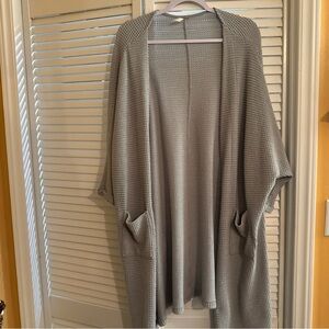 Mittoshop Gray Waffle Knit Poncho